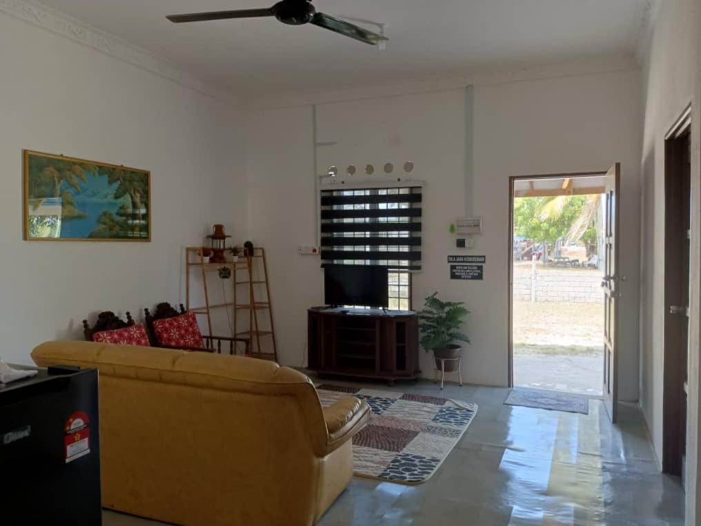 Homestay Lembah Tambunan Kampong Nail Kültér fotó